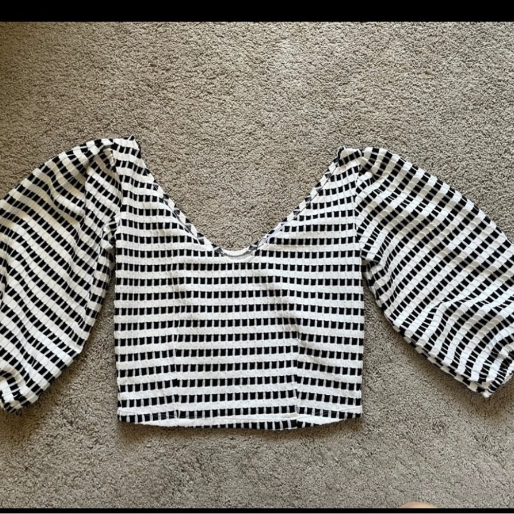 Zara Off The Shoulder Crop Top